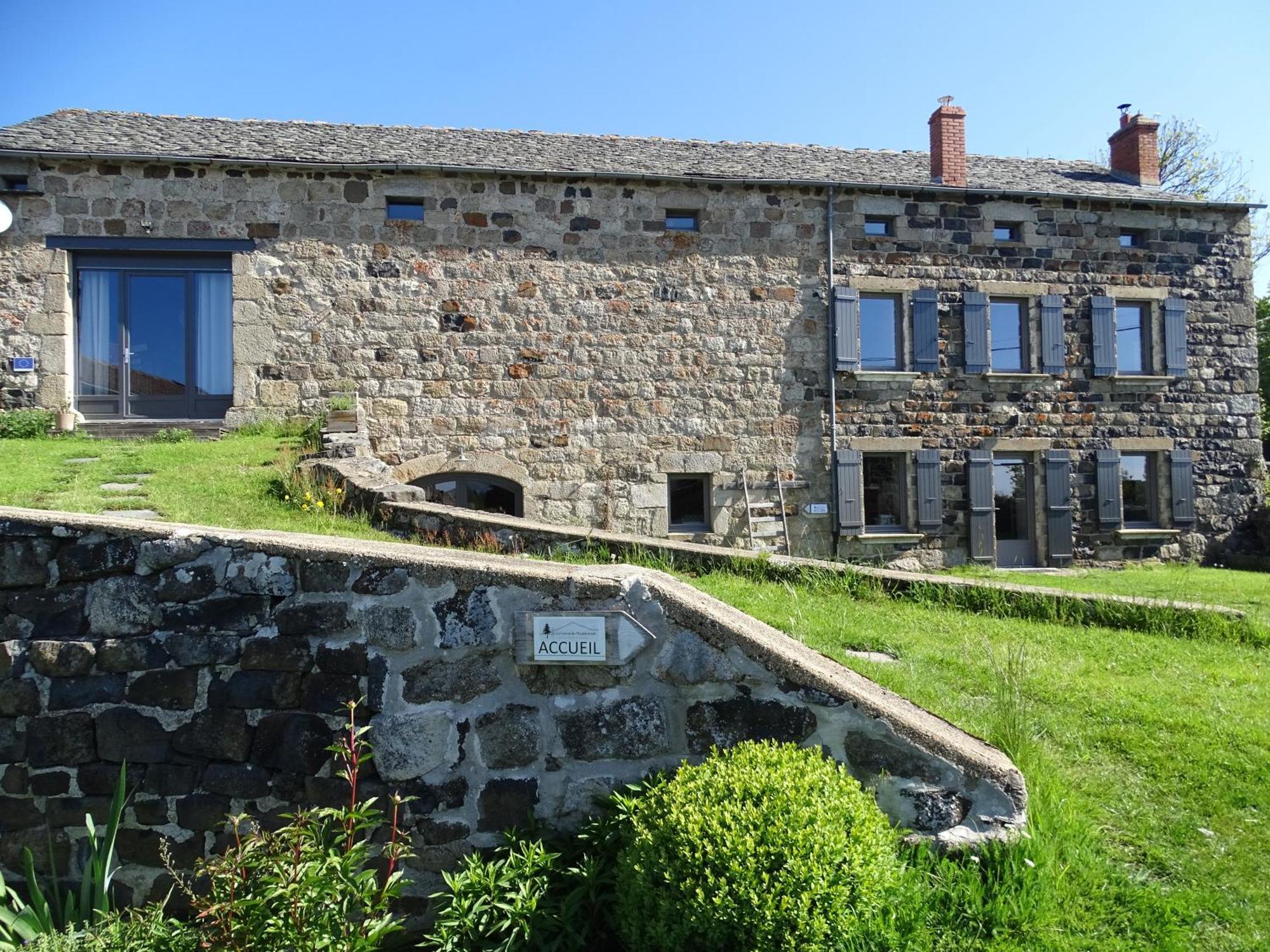 La Ferme De Madelonnet Bed and Breakfast Saint-Jeures Exteriör bild