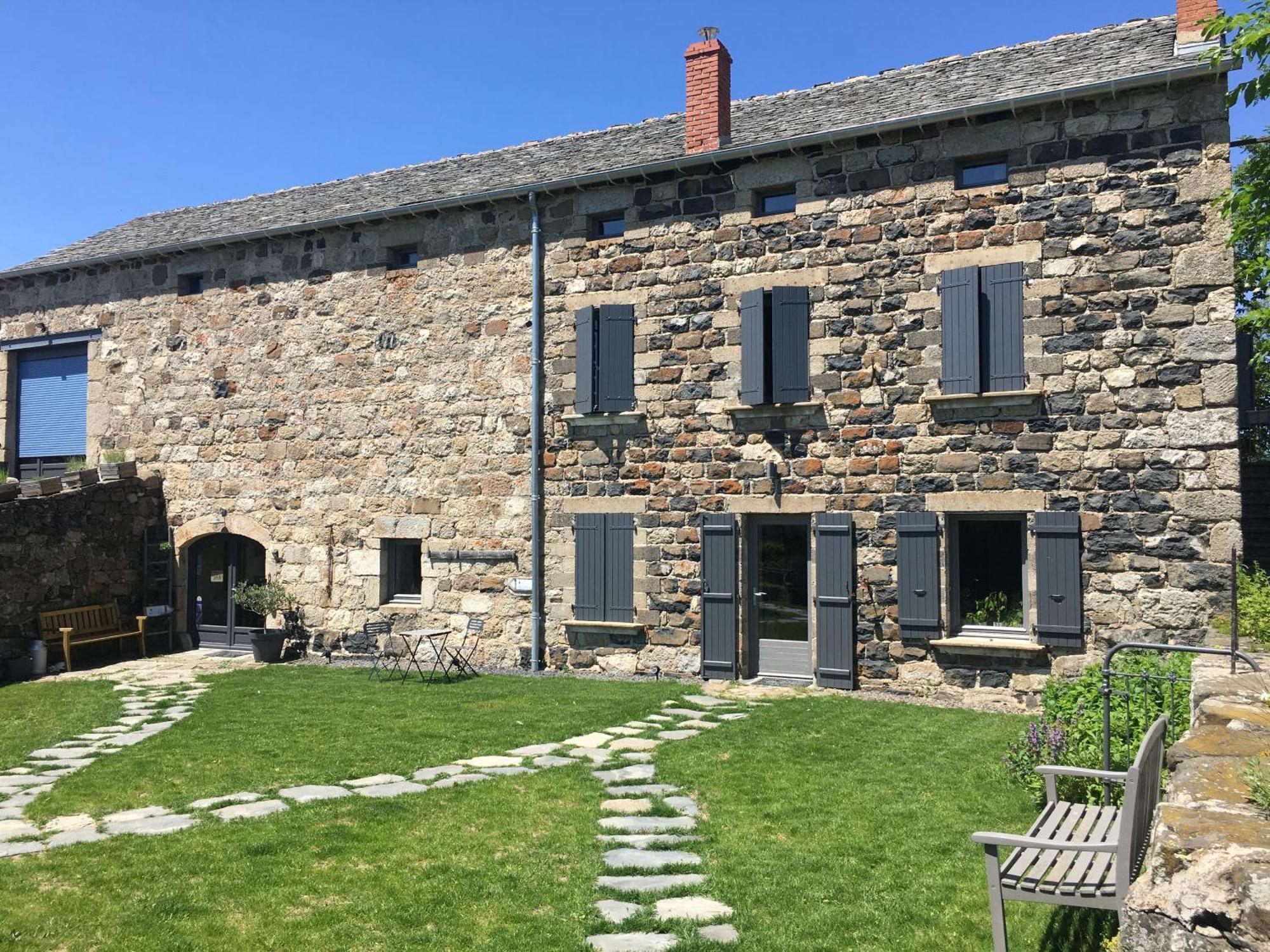 La Ferme De Madelonnet Bed and Breakfast Saint-Jeures Exteriör bild